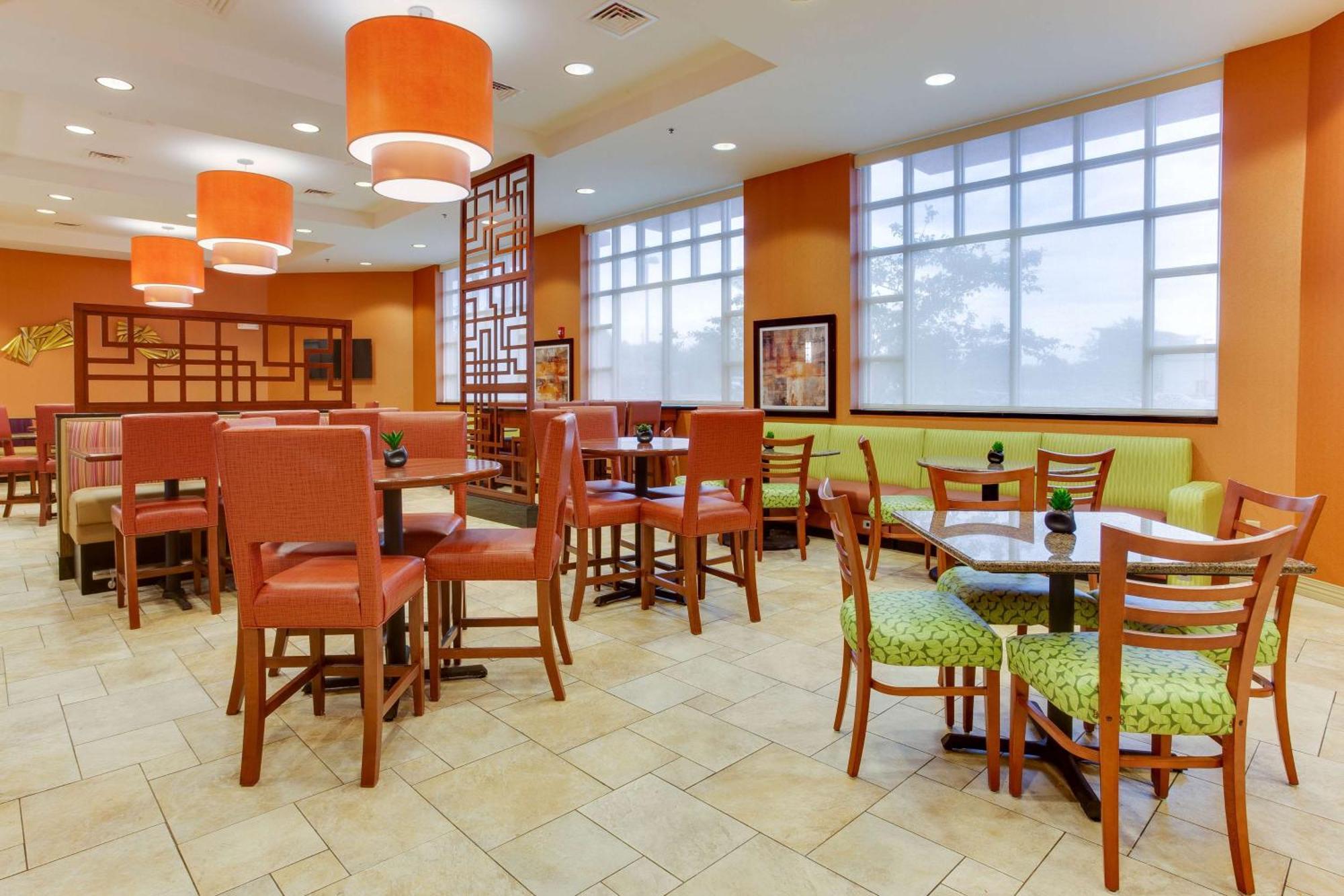 Drury Inn & Suites ويست دي موينز المظهر الخارجي الصورة
