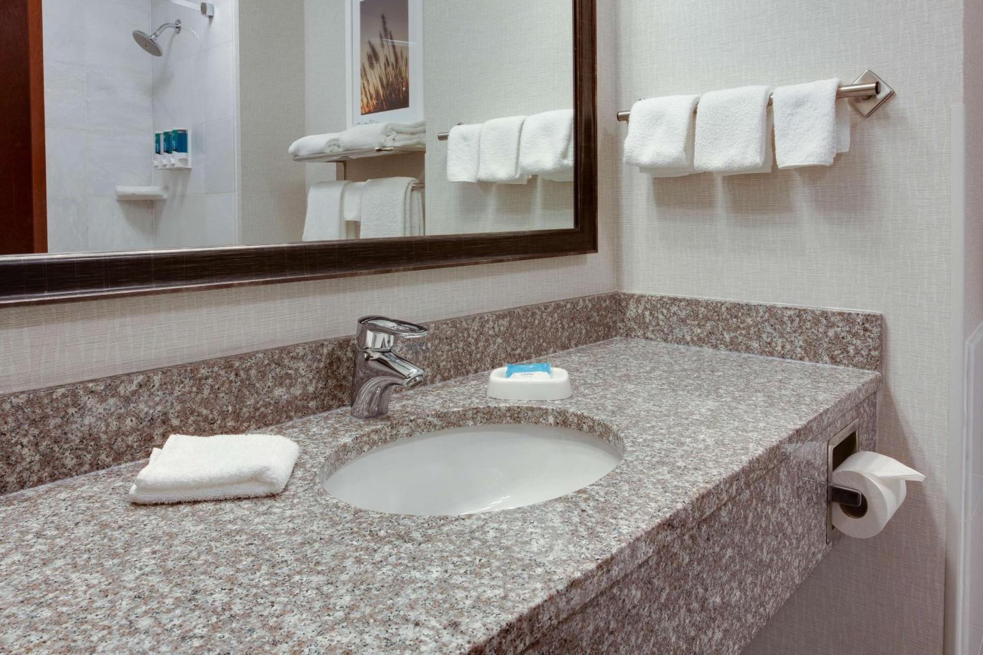 Drury Inn & Suites ويست دي موينز المظهر الخارجي الصورة