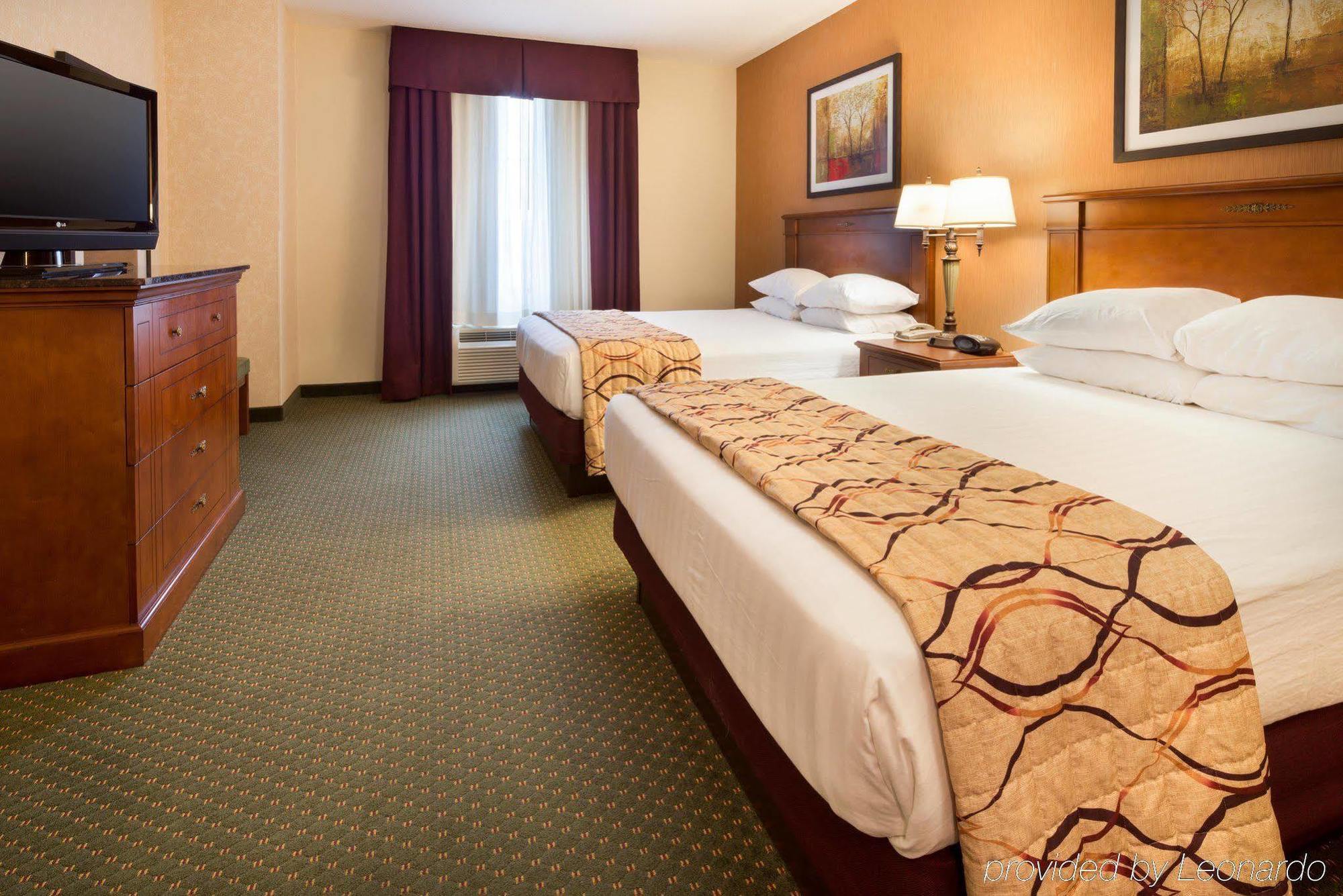 Drury Inn & Suites ويست دي موينز المظهر الخارجي الصورة