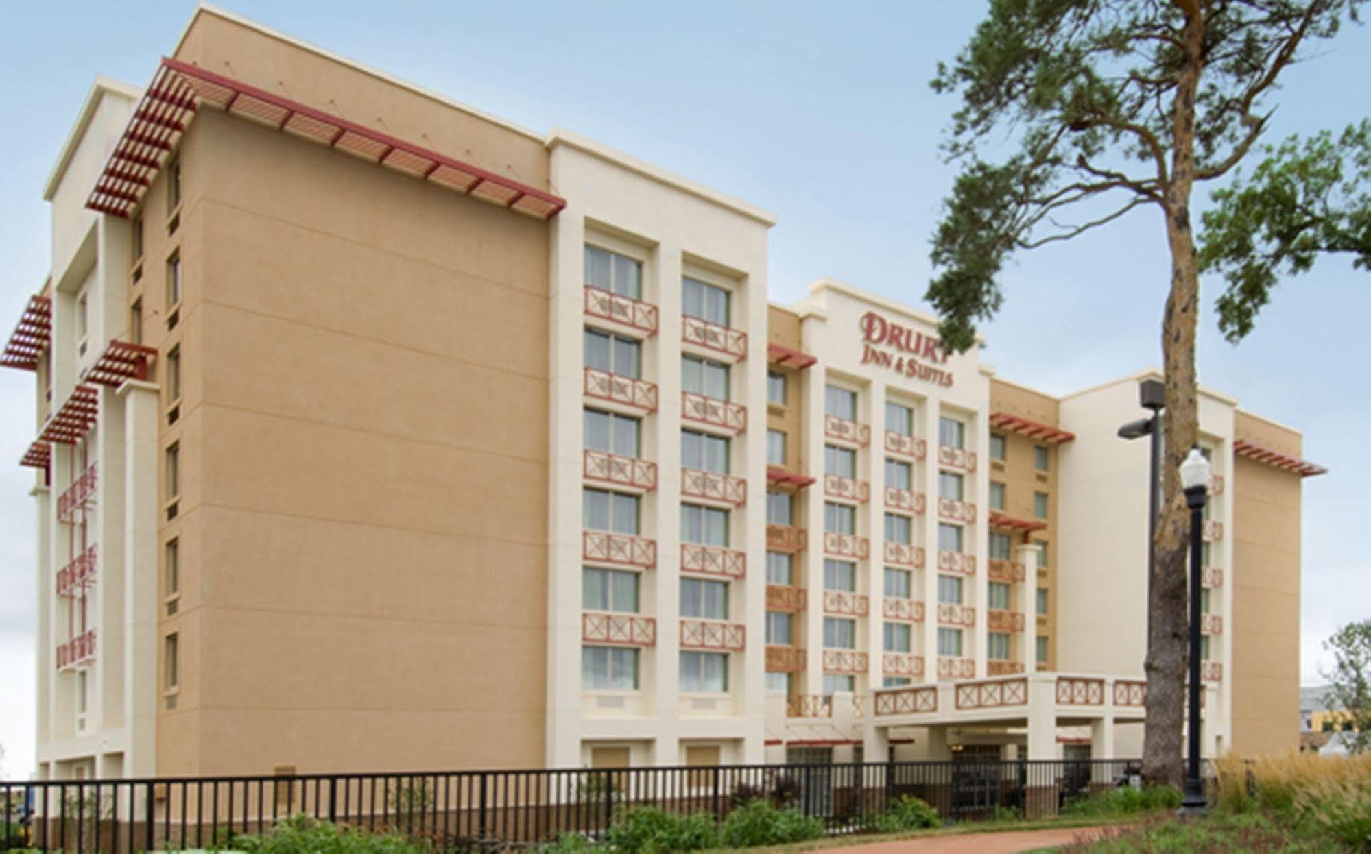 Drury Inn & Suites ويست دي موينز المظهر الخارجي الصورة