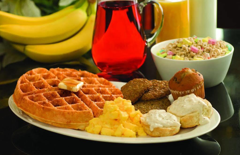 Drury Inn & Suites ويست دي موينز المظهر الخارجي الصورة