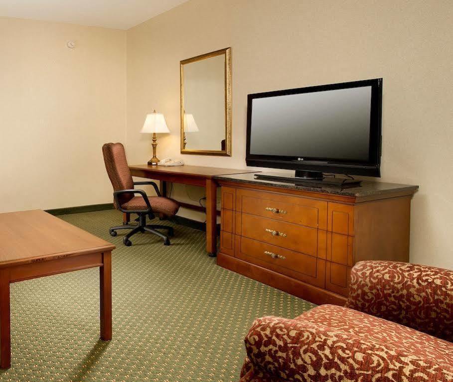 Drury Inn & Suites ويست دي موينز المظهر الخارجي الصورة